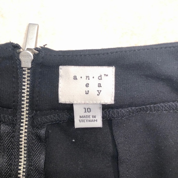 Black Pencil Skirt - Picture 3 of 3